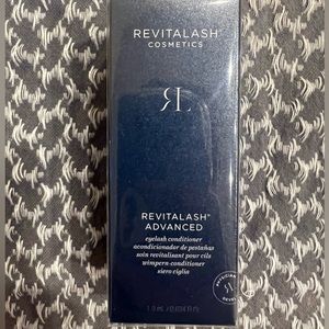 Revitalash eyelash conditioner